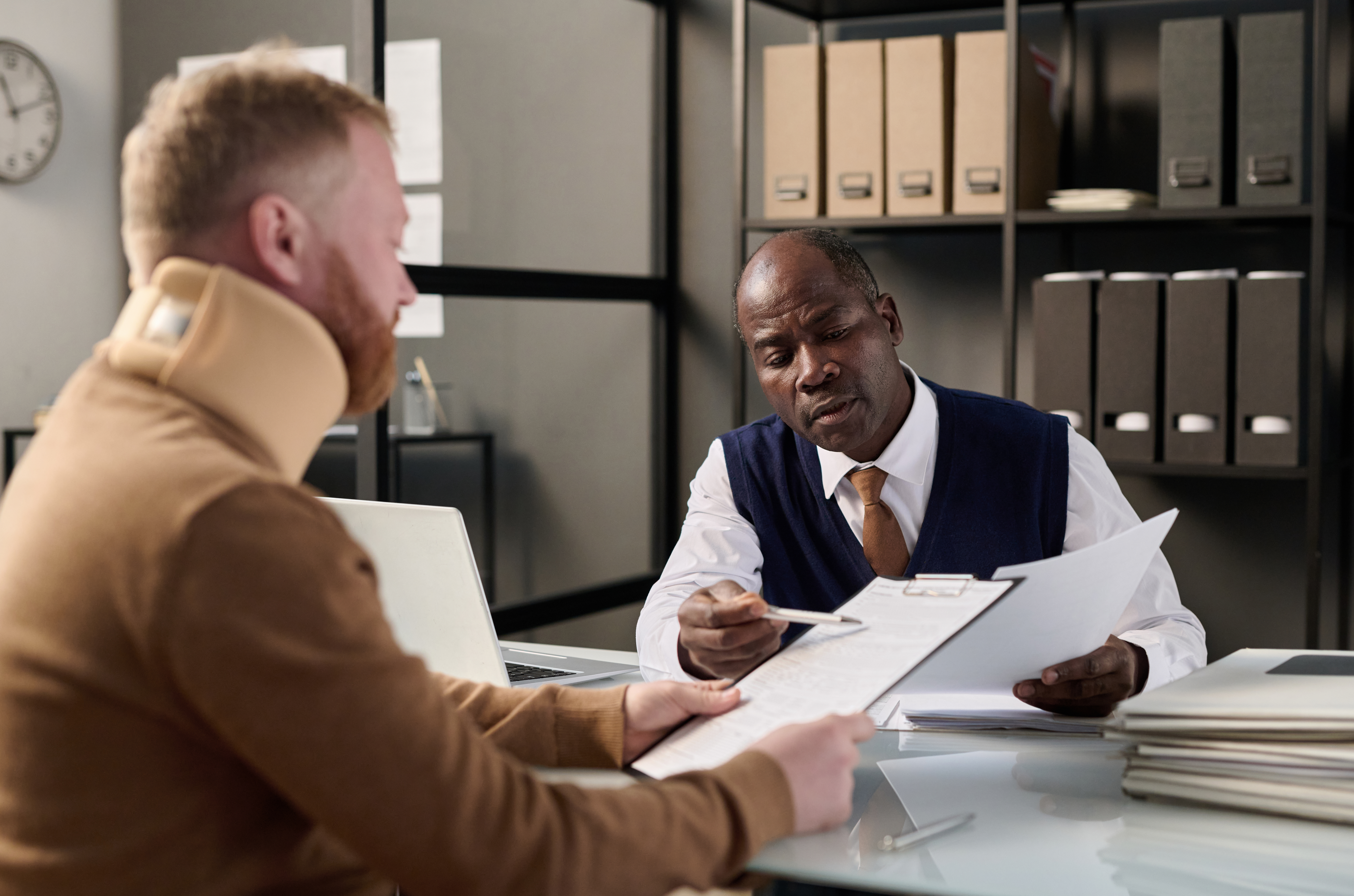 Benefits of Hiring a Local Illinois Work Injury Attorney